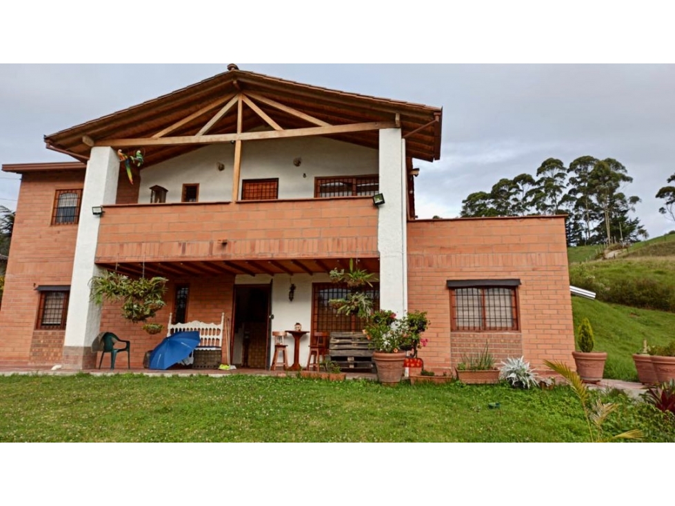Venta de Casa Campestre en el Retiro - 3