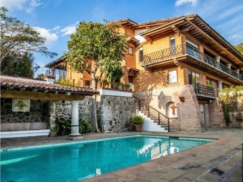 CASA EN VENTA, EL ESCONDRIJO, LA PEÑA, VALLE DE BRAVO