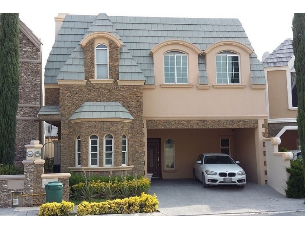Excelente Casa AMUEBLADA en renta en Villa Bonita RCR389832