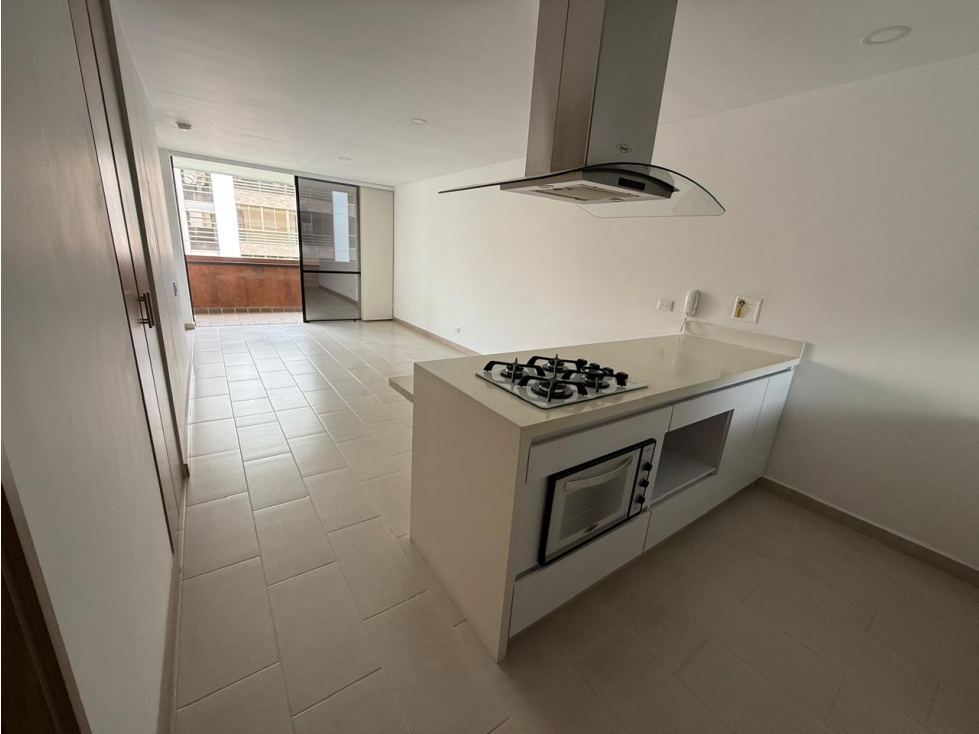 APT.LAURELES.EXTERIOR.CERCA A LA UPB.CENTROS COMERCIALES.PERMITE AIRB& — foto 6
