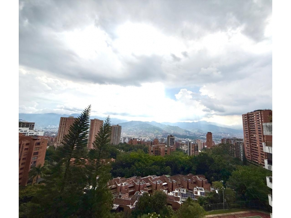 PENTHOUSE POBLADO/590mt/1SOLO PISO/ — foto 4