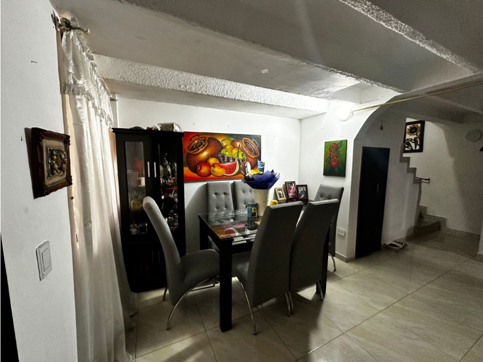 CASA BELLO/SANTA ANA.HERMOSA CASA X LA UNIVERSIDAD SAN BNVENT — foto 6