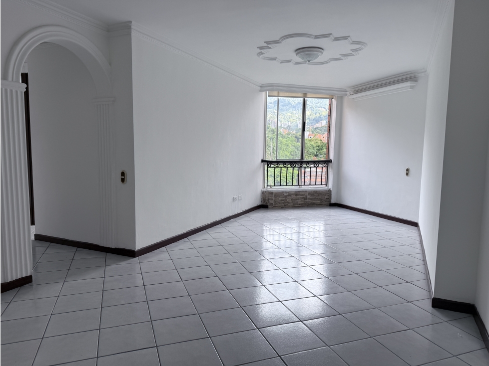 APARTAMENTO EN VENTA EN ENVIGADO - Torres del sur, parte baja
