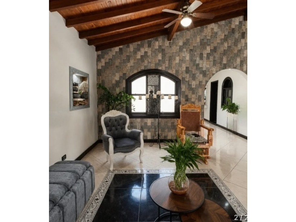 CASA EN VENTA - BUENOS AIRES