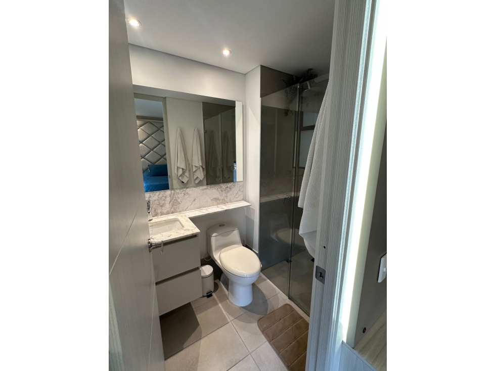 VENTA APARTAMENTO AMOBLADO - CASTROPOL, Medellín — foto 4