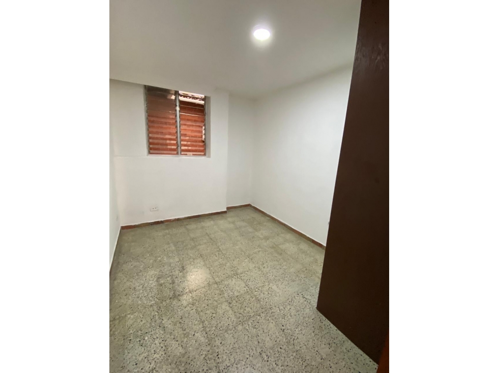 APARTAMENTO EN VENTA EN LAURELES, CERCA AL SEGUNDO PARQUE DE LAURELES — foto 5