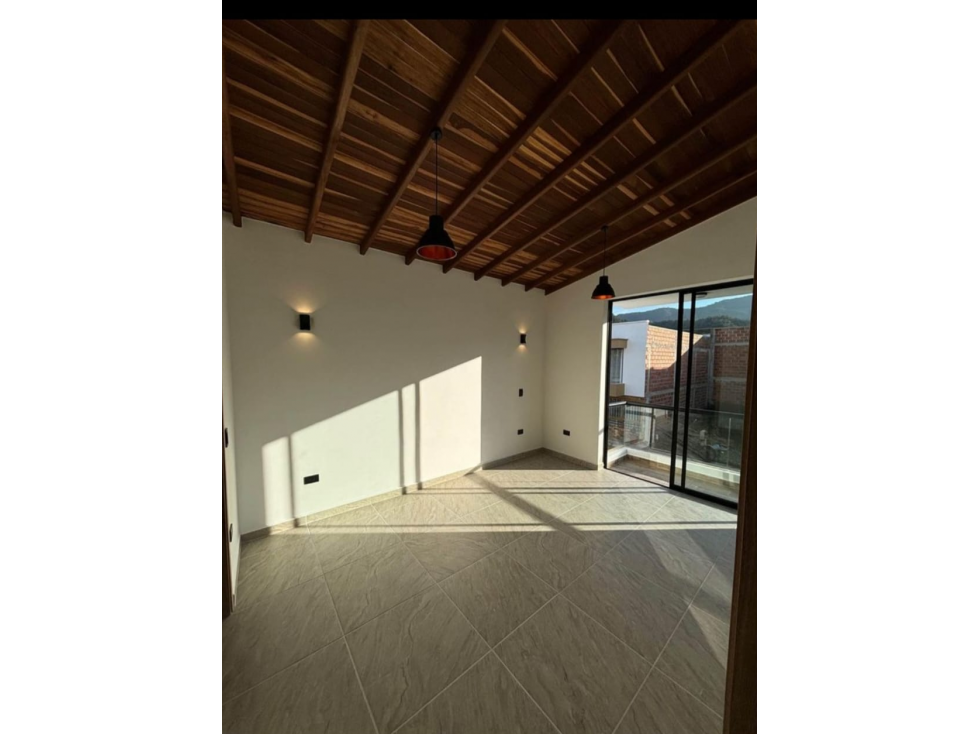 CASA UNIFAMILIAR EN VENTA - El Tambo - Vía Abejorral, El Retiro — foto 3