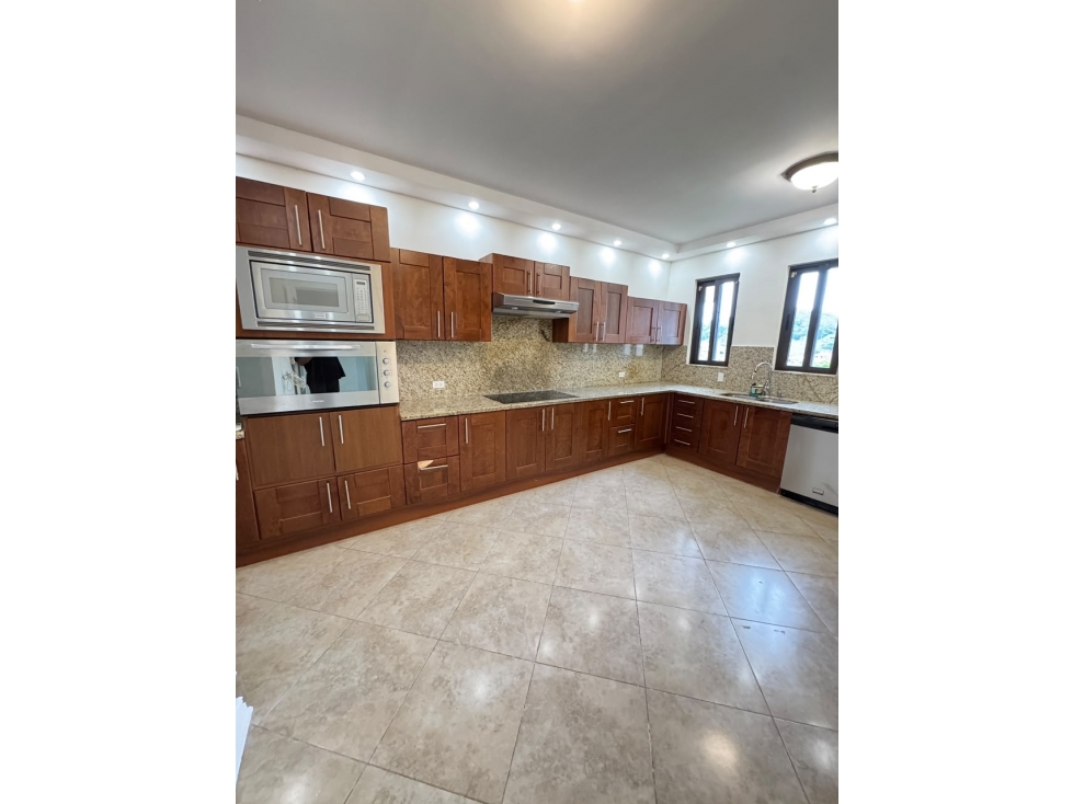 APARTAMENTO AMOBLADO EN ALQUILER P.H. EMBASSY CLUB - 2