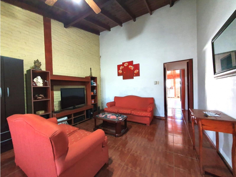 Casa de 3 amb. con quincho y piscina en VENTA, Ituzaingó Norte. — foto 2