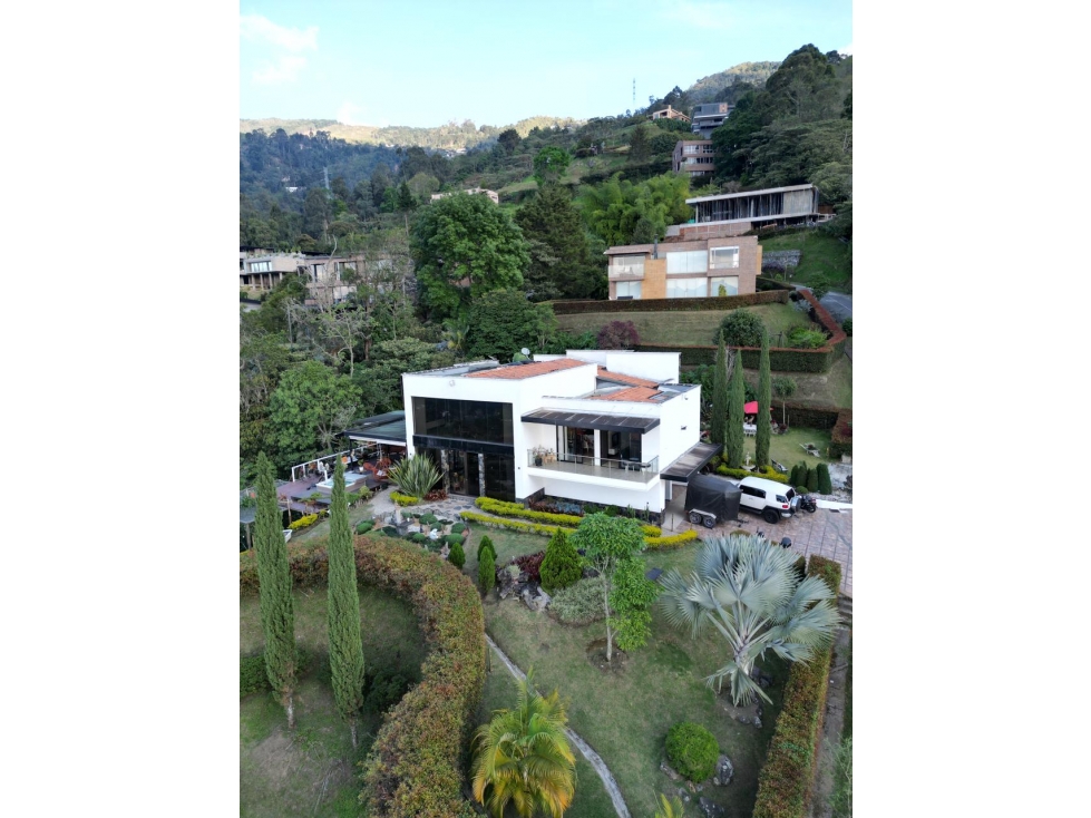 Venta de casa en el Poblado los Balsos