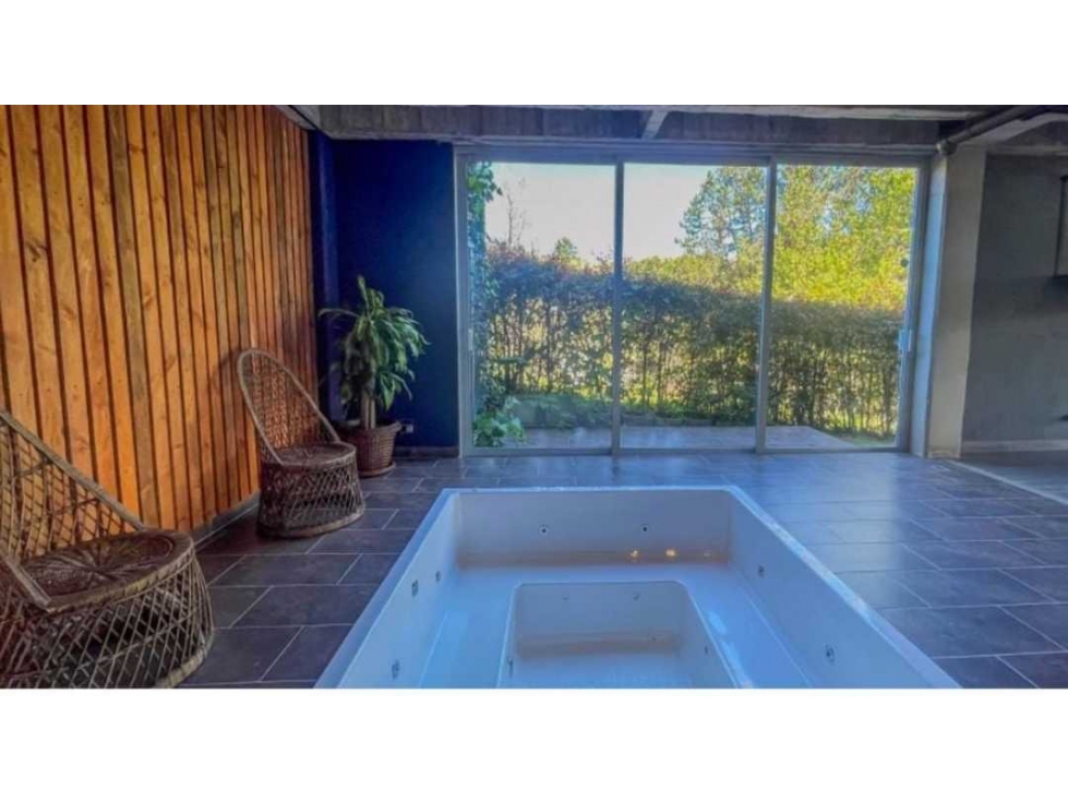 Casa campestre en venta Envigado Loma Del Escobero — foto 2