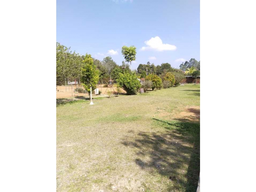 Vendo un lote independiente totalmente plano ubicado en Rionegro — foto 4