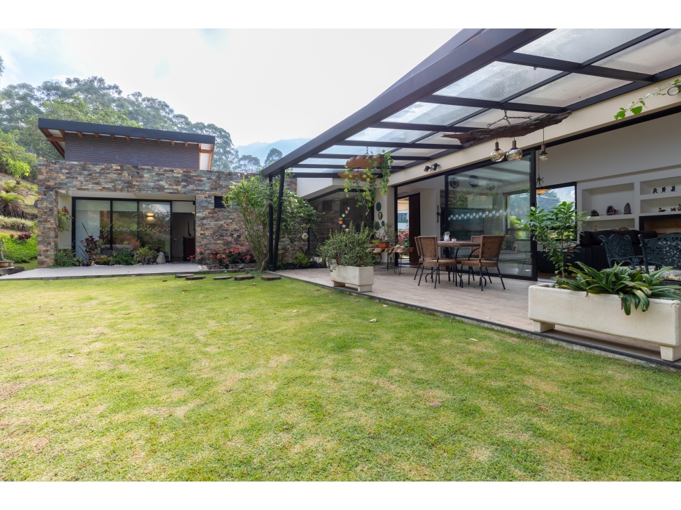 Venta de casa 1 Solo Nivel en Envigado Escobero parte baja — foto 4