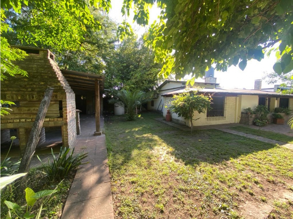 Casa quinta con pileta y quincho 4 amb en VENTA Ituzaingó norte — foto 4
