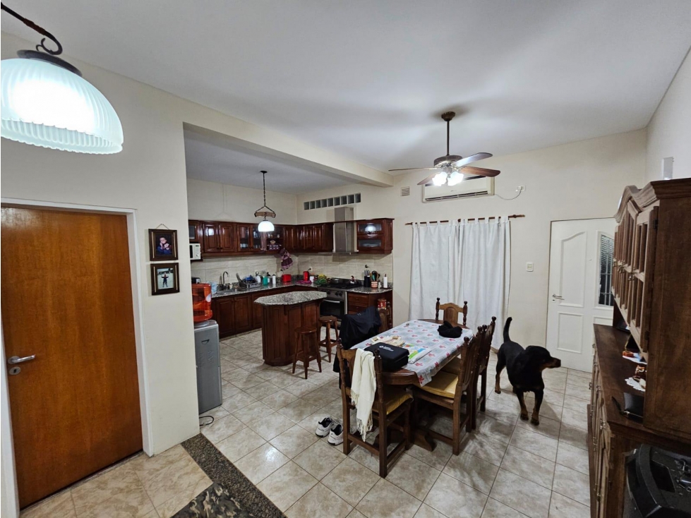 Casa de 3 amb en VENTA - Udaondo, Ituzaingó - PERMUTA — foto 2