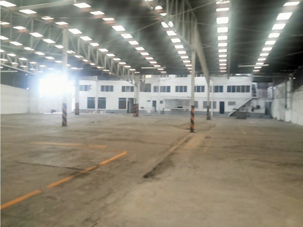 Bodega en Renta Gustavo A. Madero - 1
