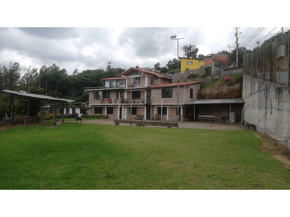 Tumbaco, Casa en Renta, 250m2, 2 Habitaciones. - 5