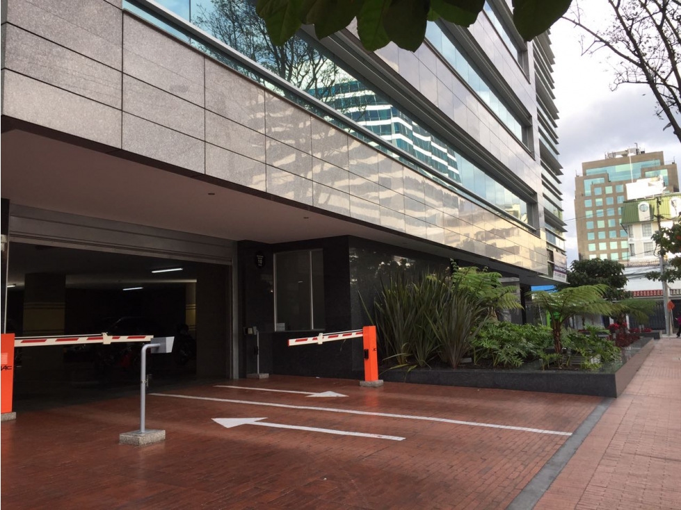 Oficina en Arriendo Chico Norte Bogota