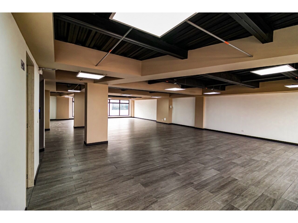 Se Vende Edificio en el Lago