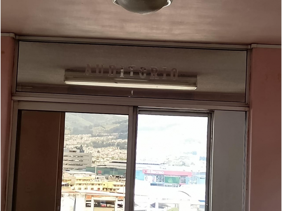 Chiriyacu, Oficina en Renta, 295m2, 5 Ambientes, 4 Baños. — foto 5