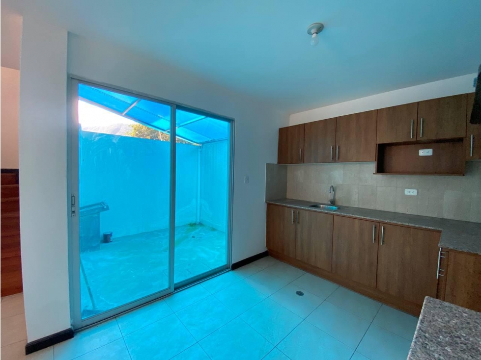 Pomasqui, Casa en Venta, 124m2, 2 Habitaciones, 3 Baños. — foto 4