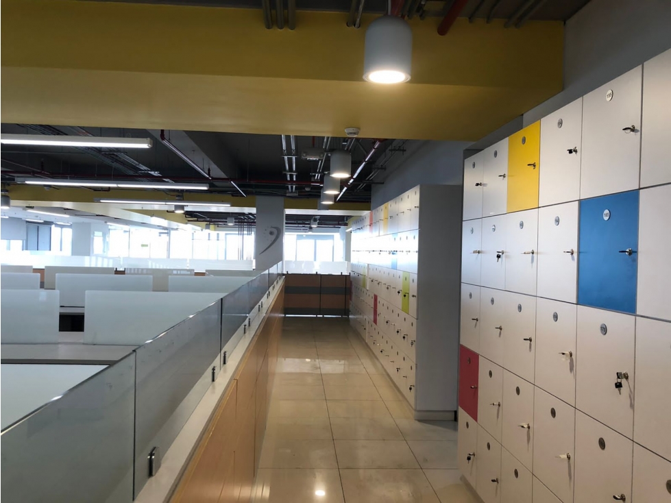 Se Arrienda Oficina en El Centro Empresarial Elemento — foto 3