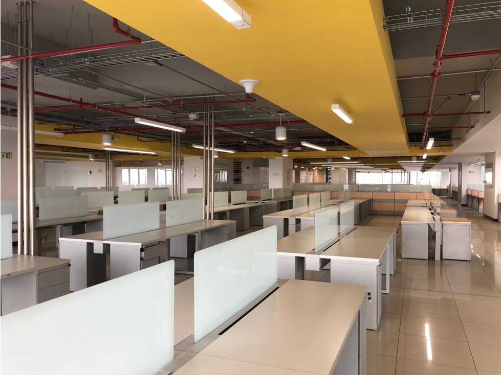 Se Arrienda Oficina en El Centro Empresarial Elemento — foto 4