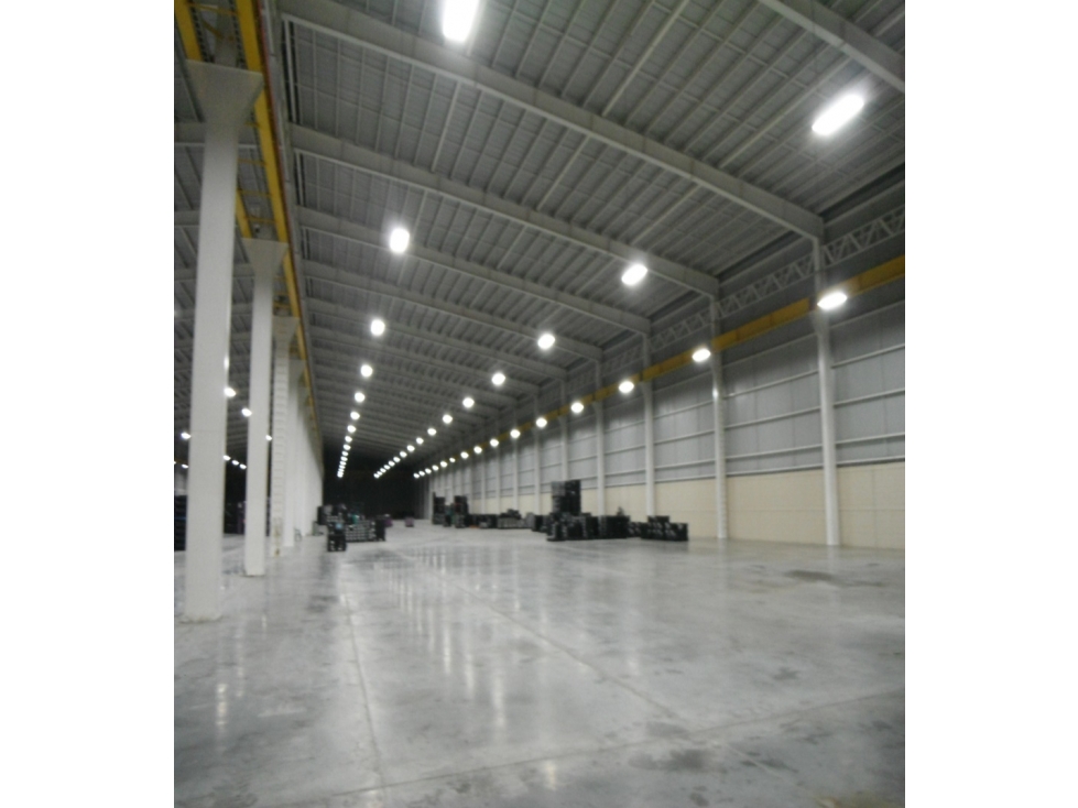 NAVE INDUSTRIAL EN VENTA Y RENTA POR M2 EN CELAYA GUANAJUATO - 1