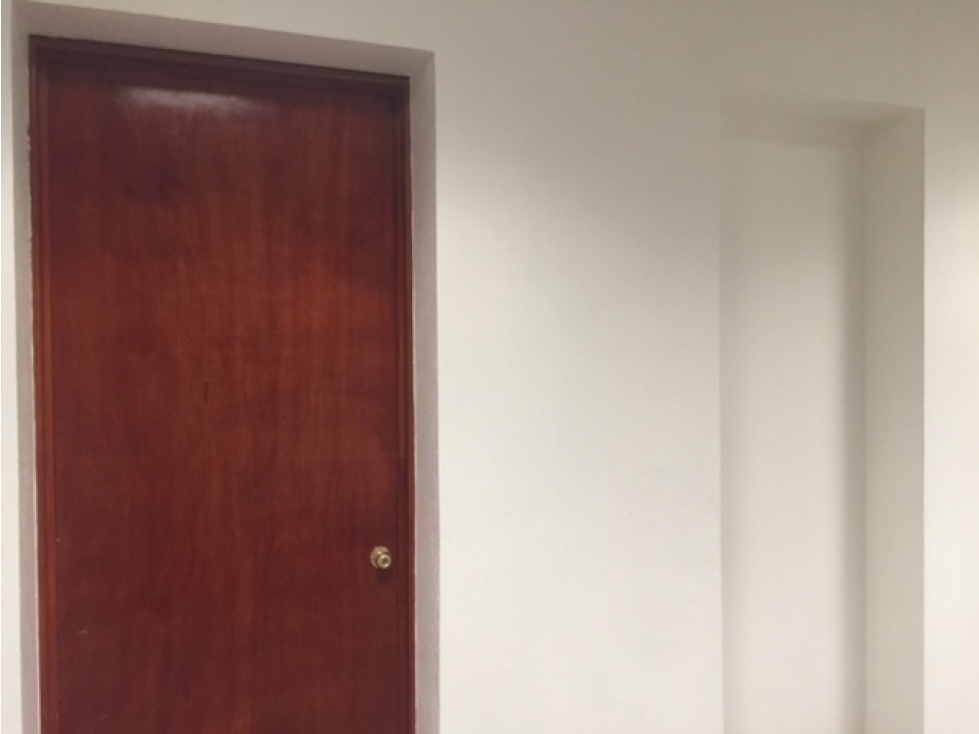 Excelente edificio en renta o venta para oficinas en Viveros - 6