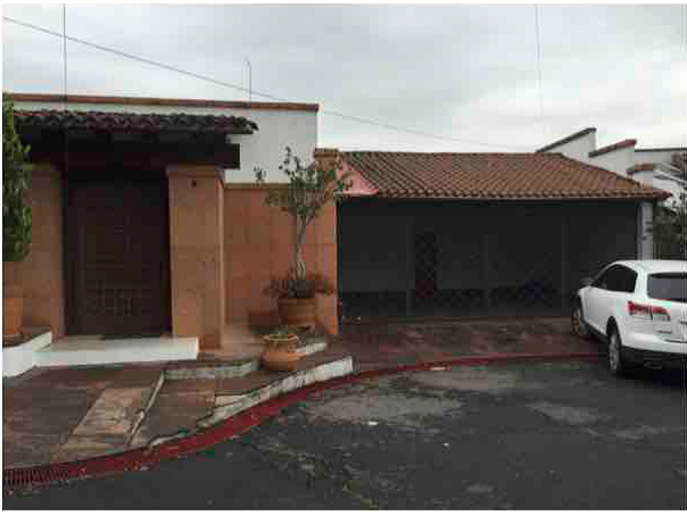 Casa En Renta Lomas Altas - 1