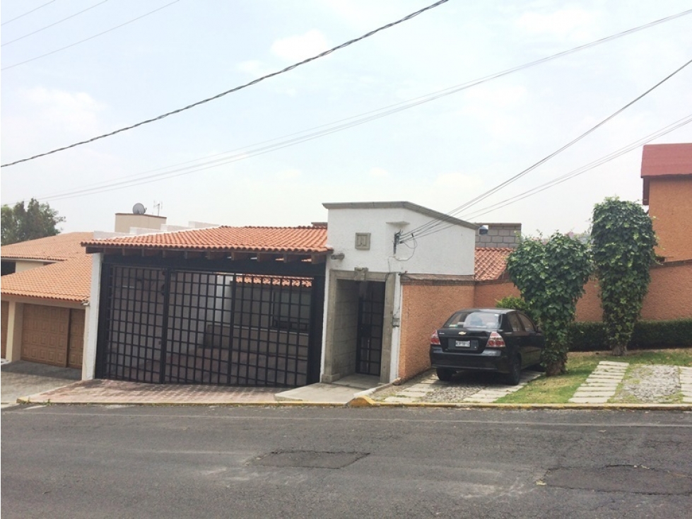 PASEOS DEL BOSQUE RENTA CASA REMODELADA - 1