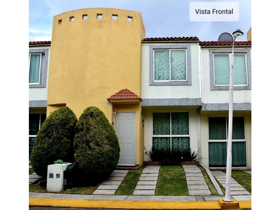 Casa en Renta en Bosques de la Hacienda Cuautitlan Izcalli - 1