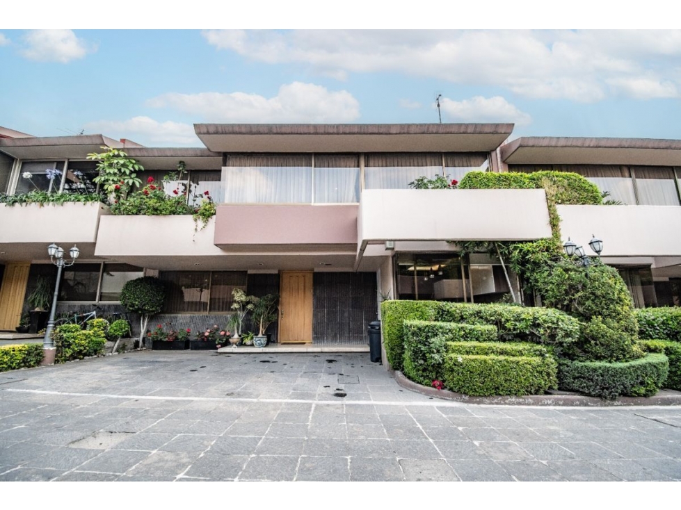 CASA EN VENTA EN INTERLOMAS - 1