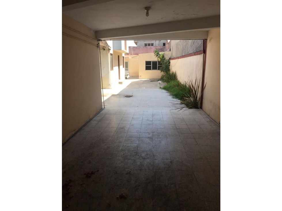 CASA EN VENTA CON USO DE SUELO COMERCIAL EN VENTA SAN JUAN DE ARAGON VI - 2