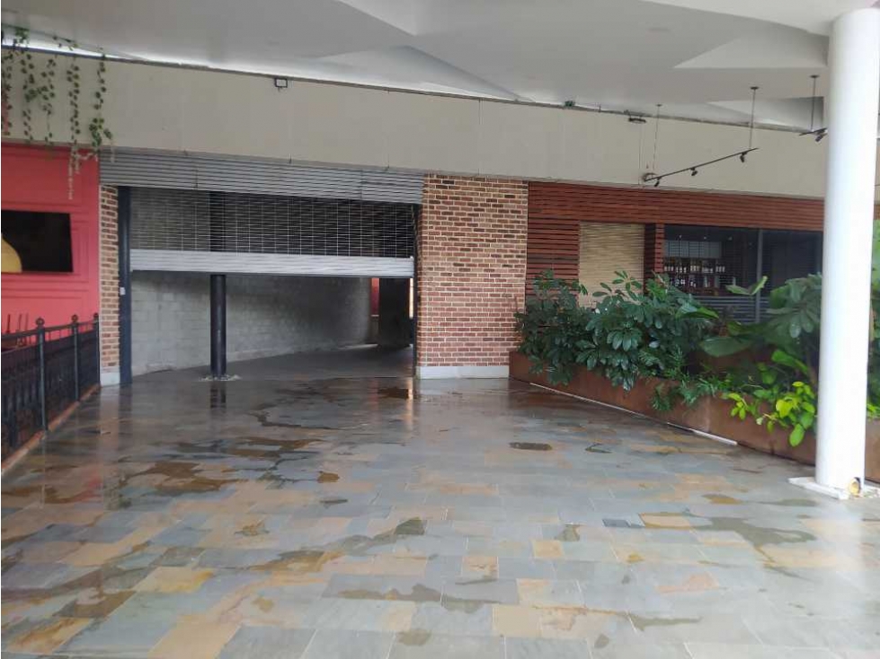Arriendo local unicentro zona oasis — foto 5