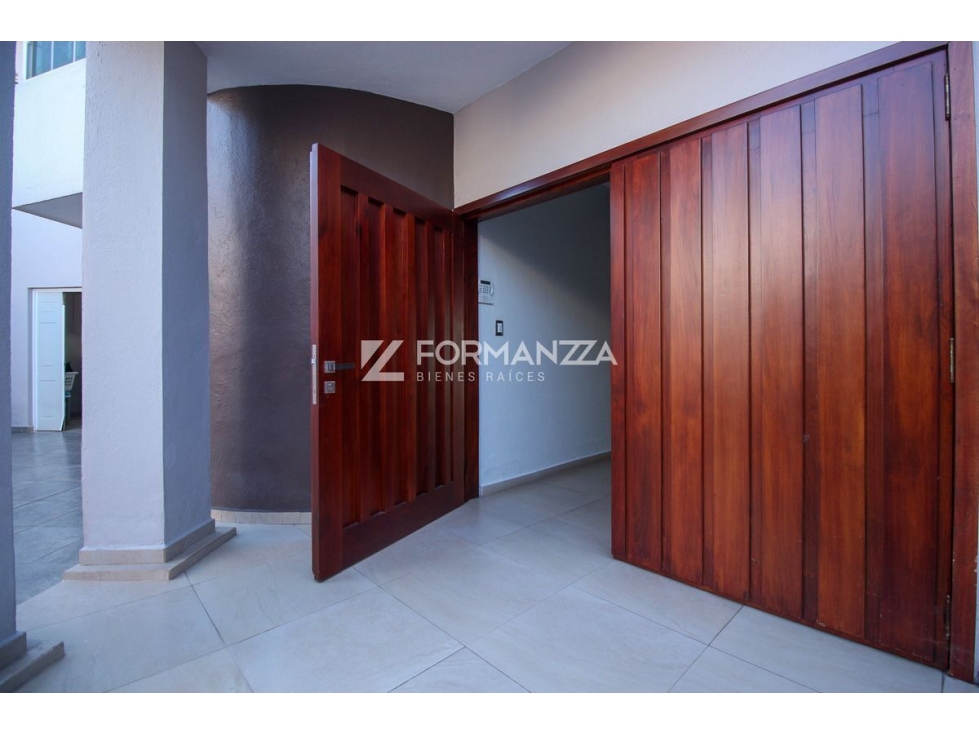 AMPLIA RESIDENCIA EN VENTA EN ESMERALDA COLIMA - 4