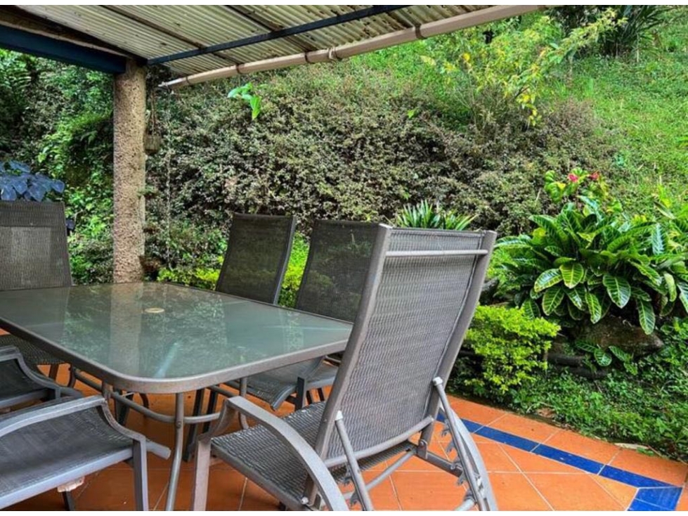 VENDO CASA TRADICIONAL EN ENVIGADO ANTIOQUIA - 3