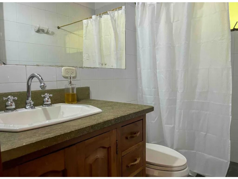 VENDO CASA TRADICIONAL EN ENVIGADO ANTIOQUIA - 4
