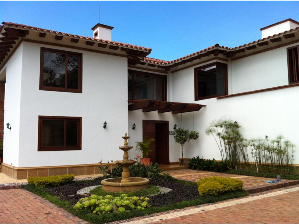 VENTA AMPLIA CASA CAMPESTRE UNIDAD CERRADA EN ALTO DE LAS PALMAS