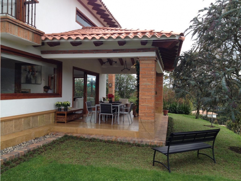VENTA AMPLIA CASA CAMPESTRE UNIDAD CERRADA EN ALTO DE LAS PALMAS — foto 2