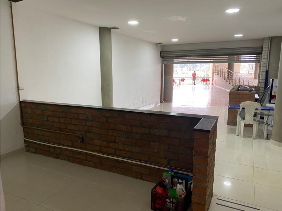 Vendo local en Girardota en zona comidas - 4