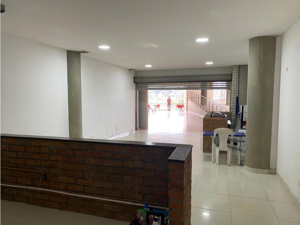 Vendo local en Girardota en zona comidas - 5