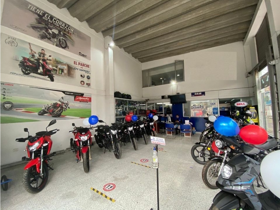 Vendo local comercial esquinero rentando 0.6% AR - 3