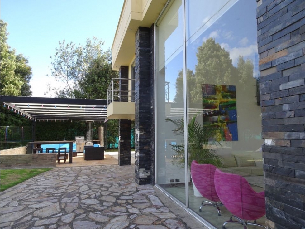 VENDO CASA EN APOSENTOS. AR - 1