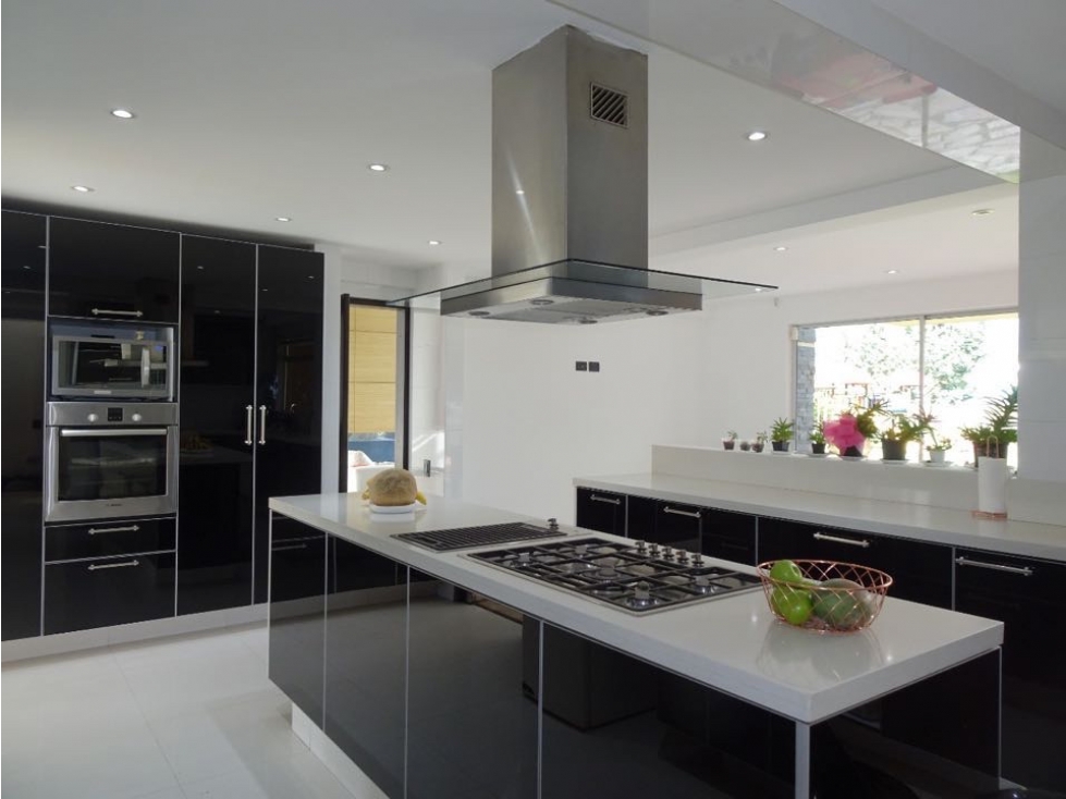 VENDO CASA EN APOSENTOS. AR - 5