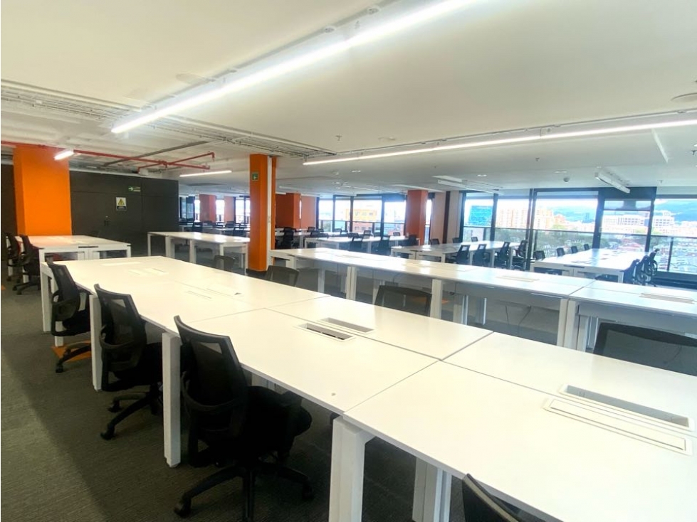 ARRIENDO OFICINA AMOBLADA CON 232 PUESTOS. AR — foto 4