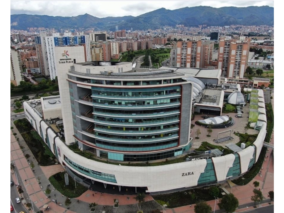 Arriendo oficina semi- amoblada de 1600 metros enTITAN PLAZA. AR