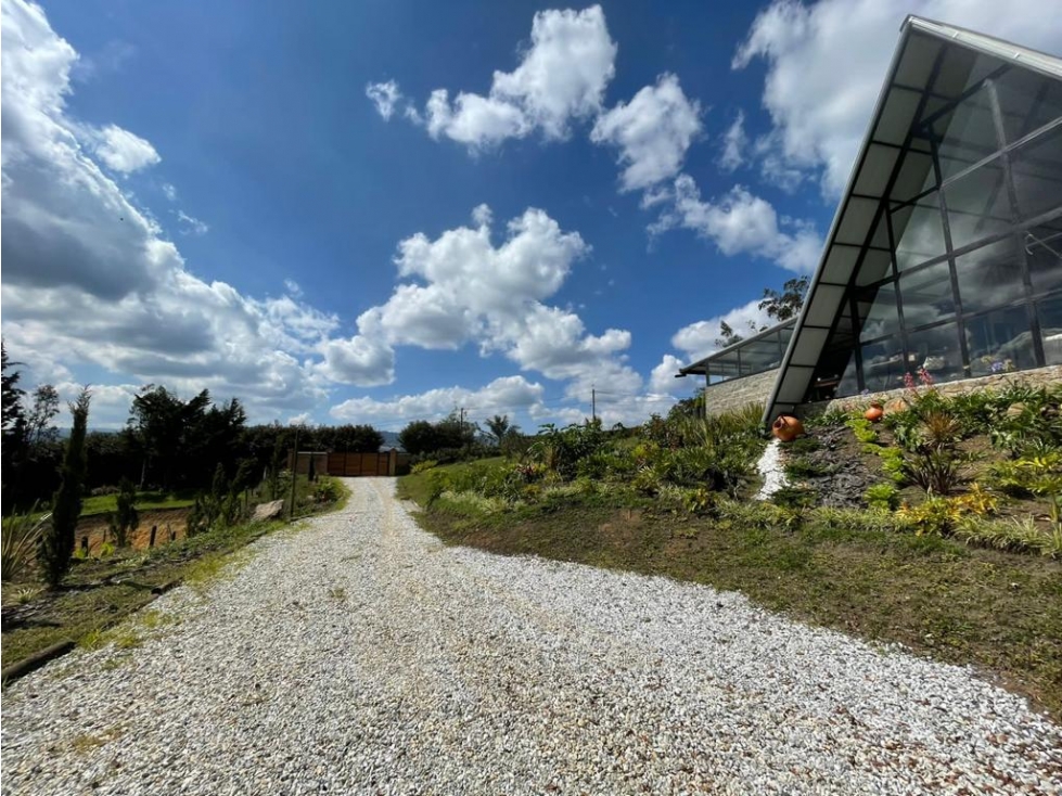 CASA FINCA EN ARRIENDO MODERNA AMOBLADA — foto 2