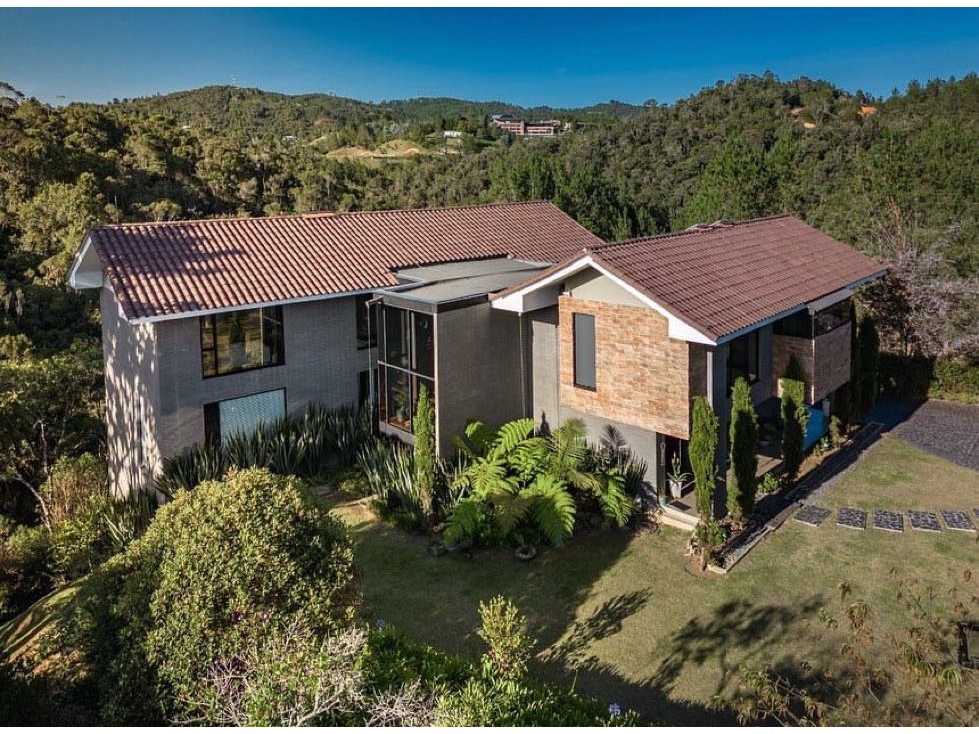 VENTA CASA CAMPESTRE RODEADA DE RESERVA, VÍA EL RETIRO — foto 2