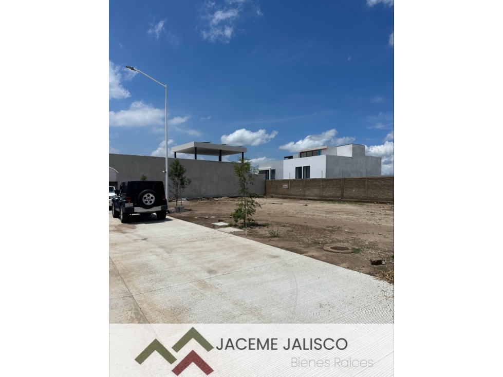 Terrenos en Venta Zapopan - Solares Coto LARISSA II - Junto a Condominio ALTANZA - 2